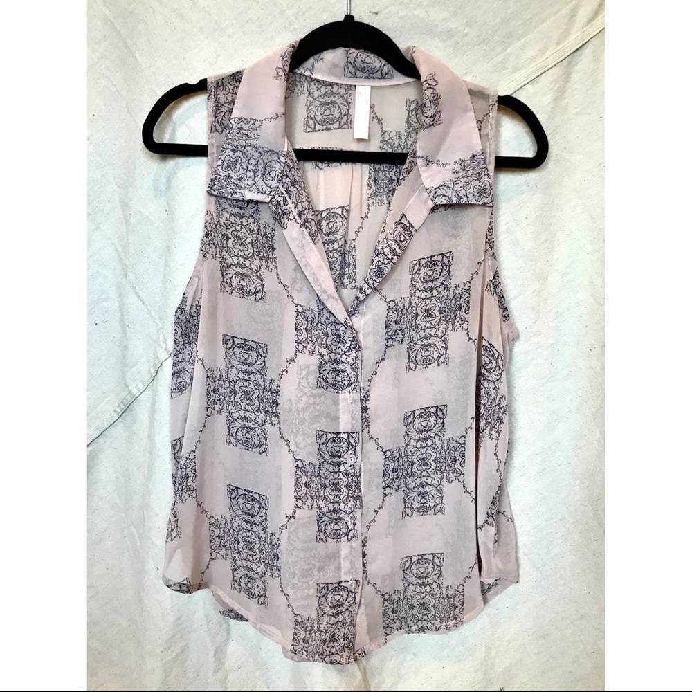 Pink Sleeveless Printed Collared Button-Down Top